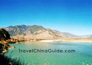 The First Bend of the Yangtze River